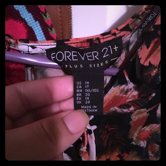 Flower pattern romper! - Picture 1 of 2